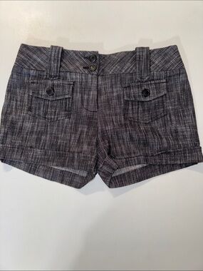 Women’s Y2K I.Q. Authentic Brand Gray Textured‎ Cuffed Shorts